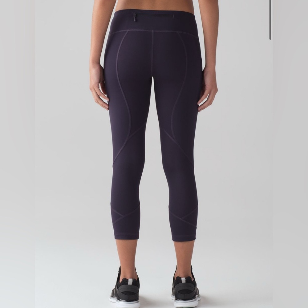 Lululemon Pace Rival Crop (22")
Black Grape